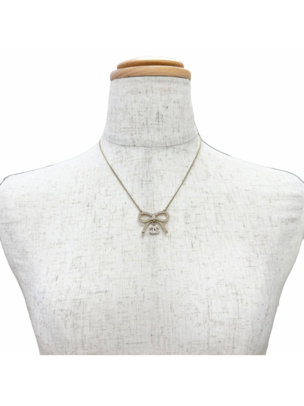 Chanel CC Logo Rhinestone Ribbon Necklace Gold - Picture 3 of 10